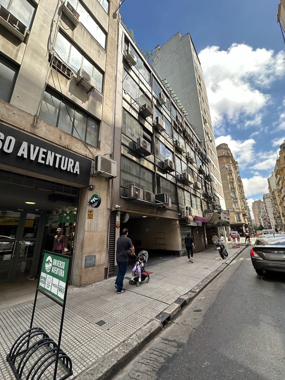 Edificio del estudio jurídico laboral del Dr. Garaycochea en Paraná 774, Microcentro Buenos Aires